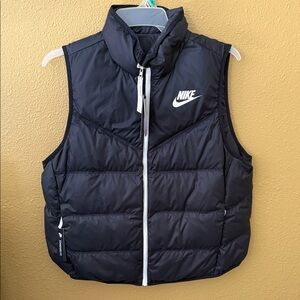 Nike vest